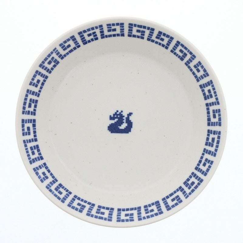 和食でも中華でもOK！ゆるっと使える龍のお皿