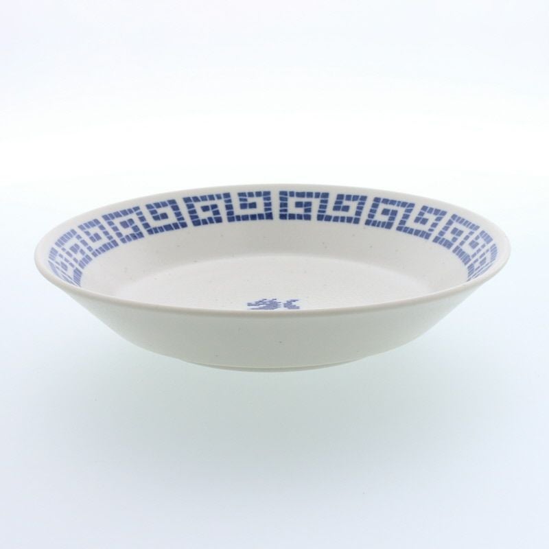 和食でも中華でもOK！ゆるっと使える龍のお皿