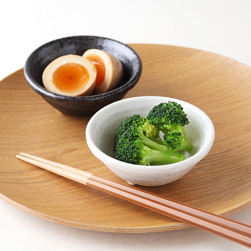 小鉢　三客 三つ足が愛らしい和の小鉢