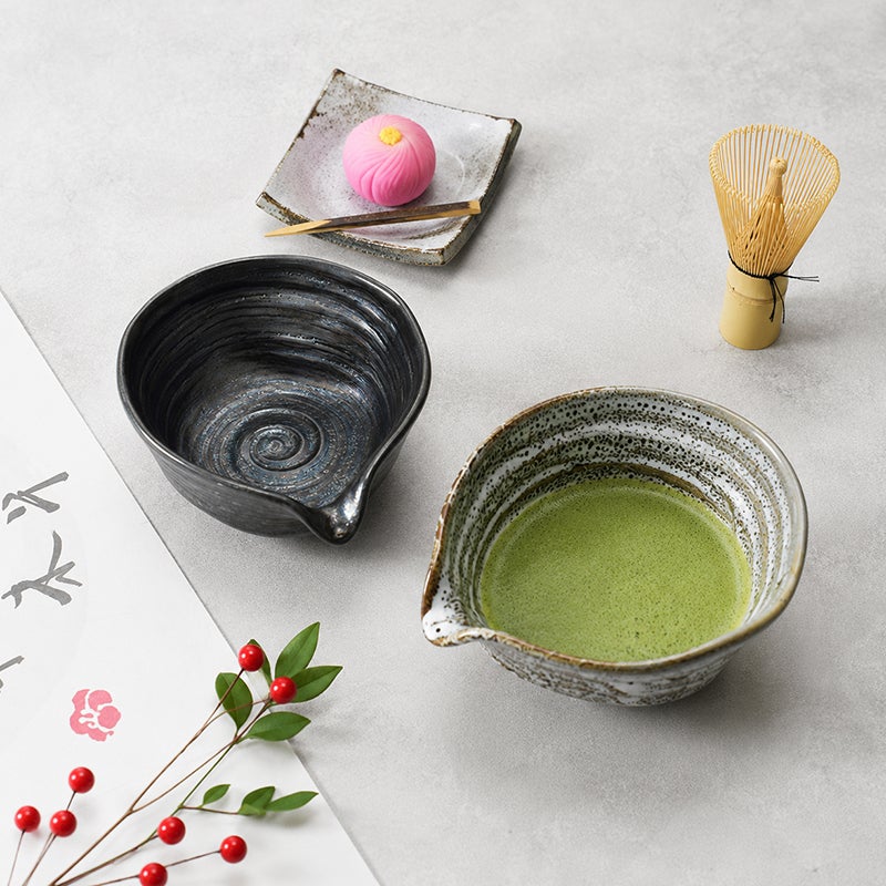 片口形状が使いやすい和の風情を感じる抹茶碗